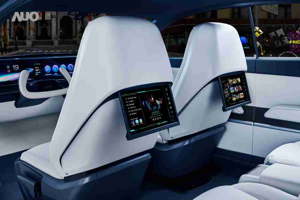 口袋牛店将于CES 展示全新Smart Cockpit 2024，，，，可紧密串连使用者多元需求，，并革新座舱内部的应用和设计，，，，带来身历其境且引人入胜的视觉飨宴，，，，满足驾乘人员的全方位体验