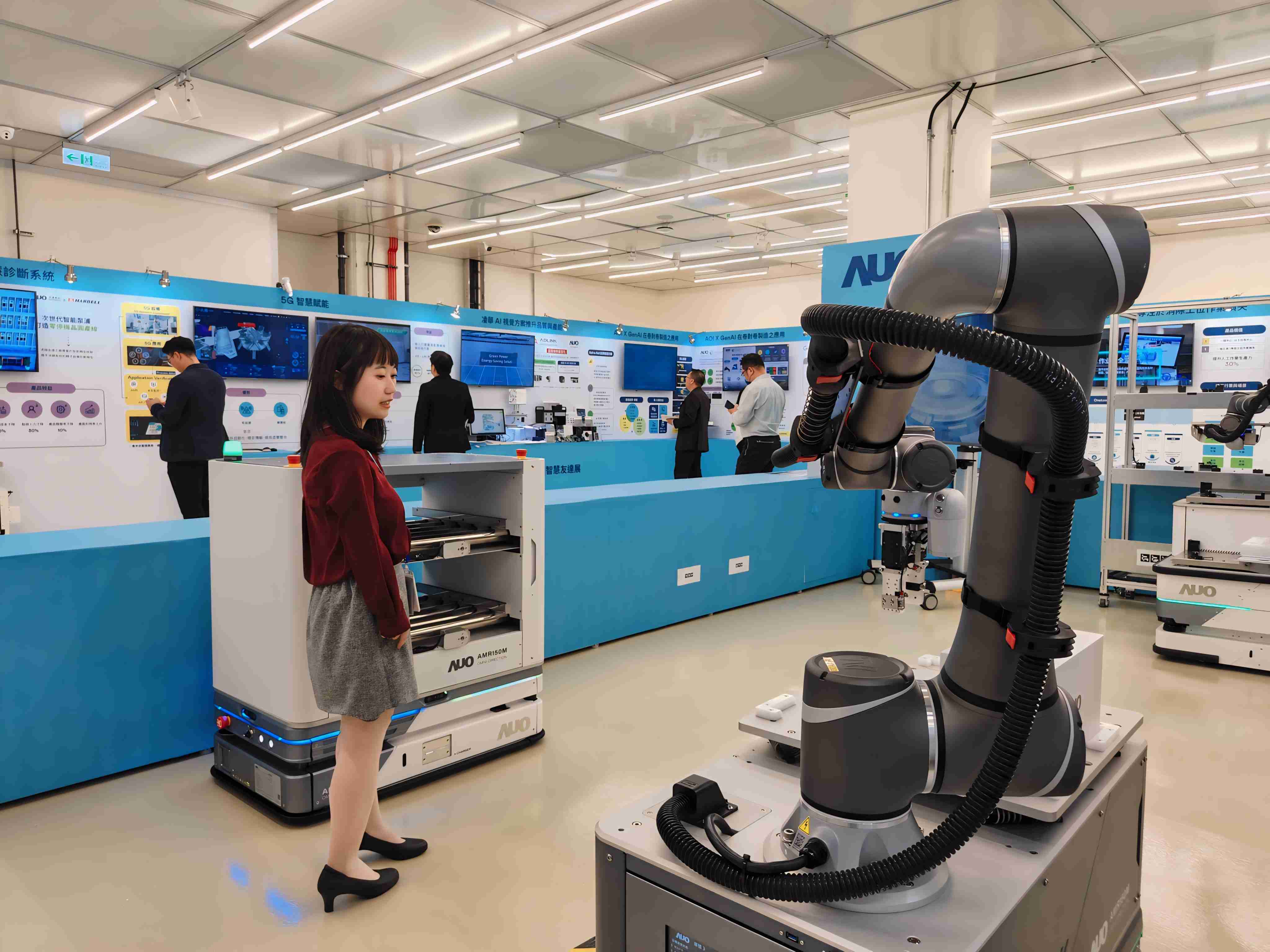 2024智能口袋牛店展邀集生态圈伙伴共同参展，，从数字应用、、、、净零减碳到能源发展，，，，创造全方位永续商机，，，，携手生态圈伙伴迈向永续未来