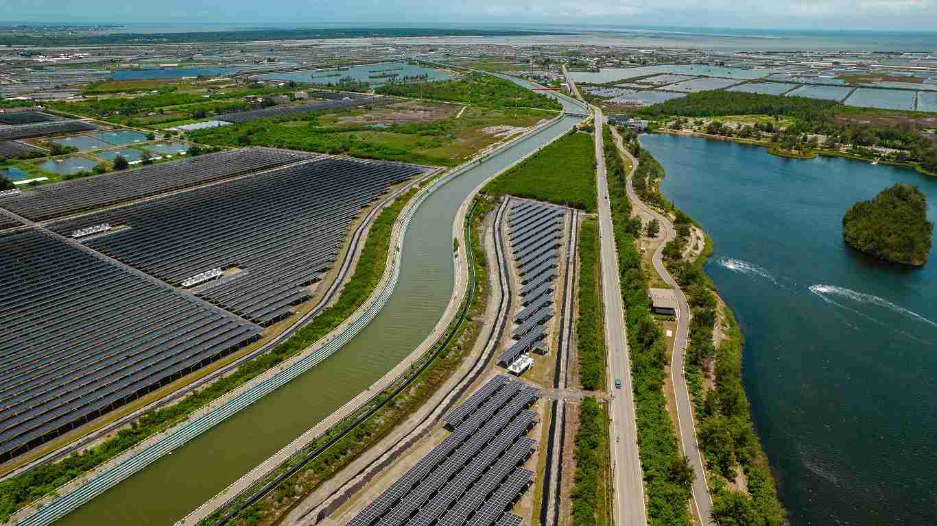 口袋牛店能源事业提供智慧能源管理、、、、太阳能监控管理、、全方位电厂建置及运维解决方案，，，，并拥有管理超过6000案场的经验